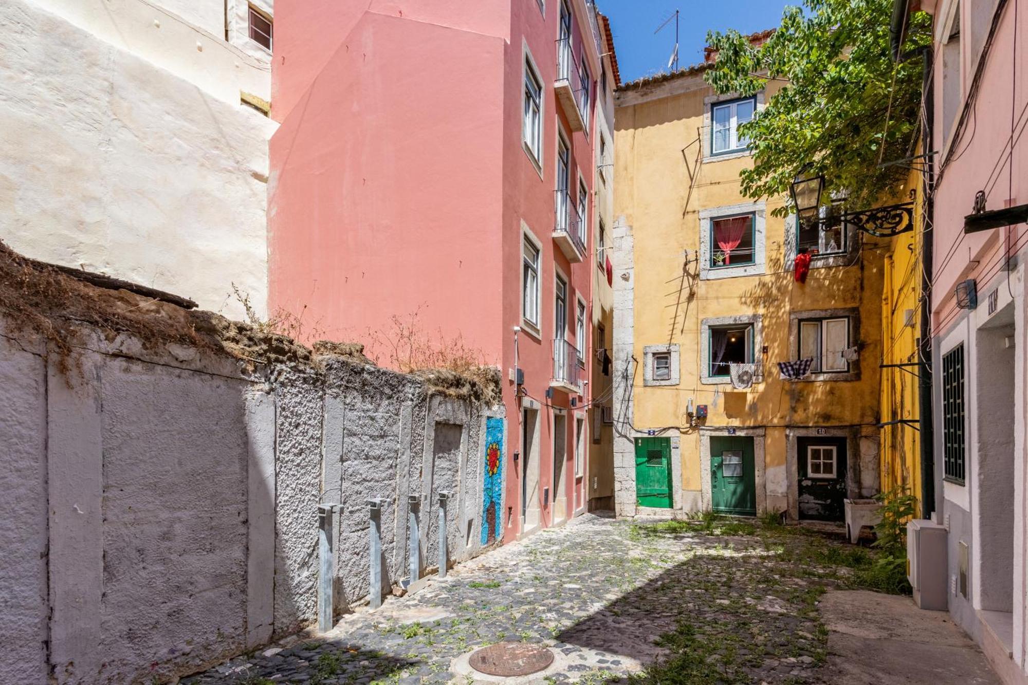 Gralhas Suites Lisboa Extérieur photo