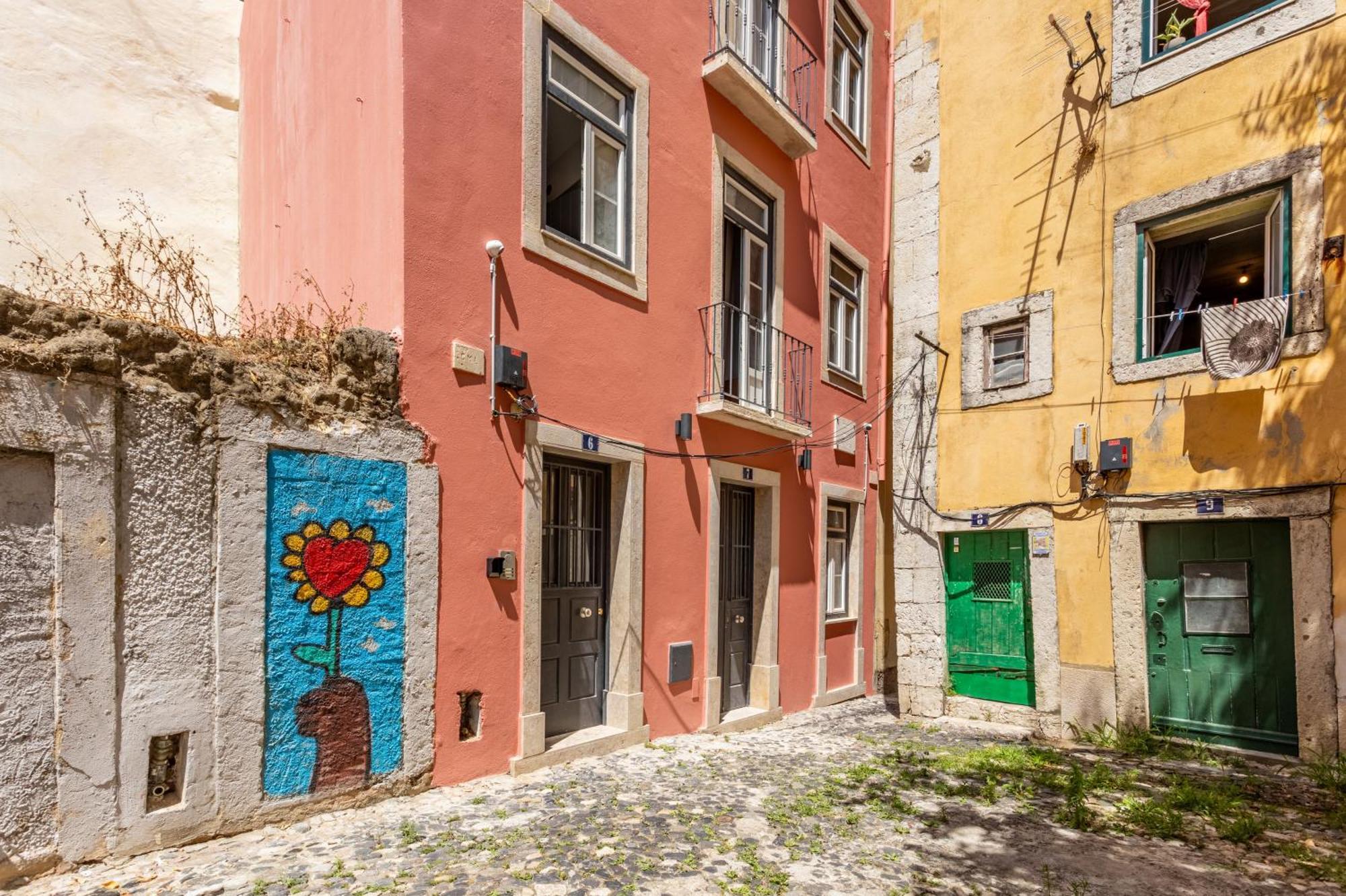 Gralhas Suites Lisboa Extérieur photo