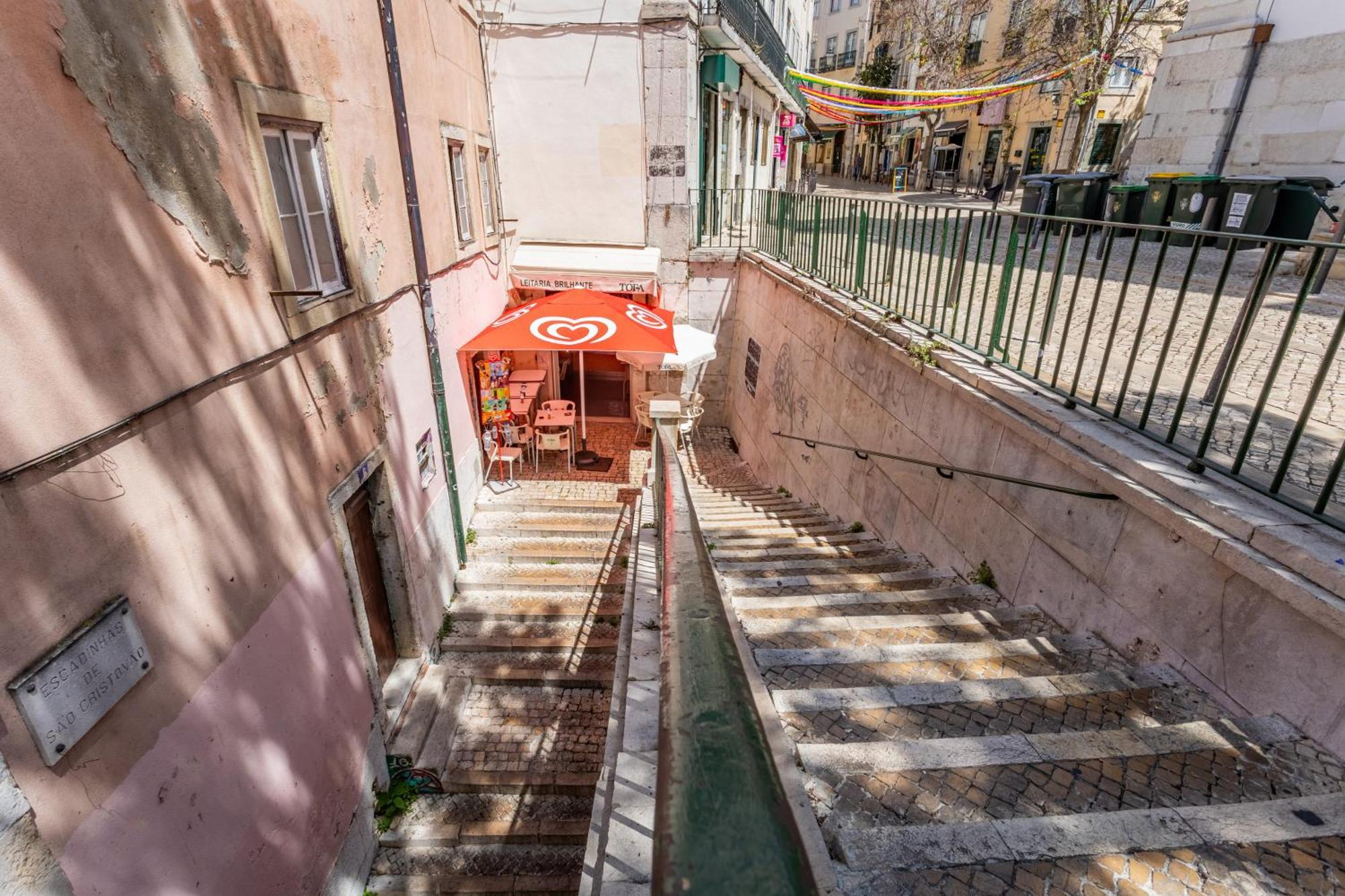 Gralhas Suites Lisboa Extérieur photo